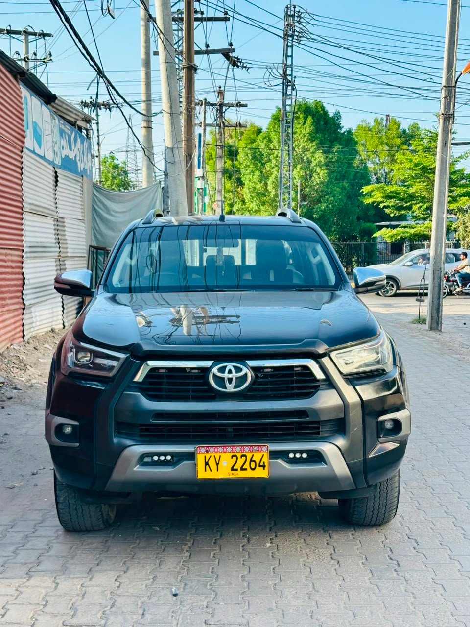Toyota Revo V 4x4